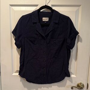 UNIVERSAL THREAD Navy Blue Linen Short Sleeve Button Down Shirt